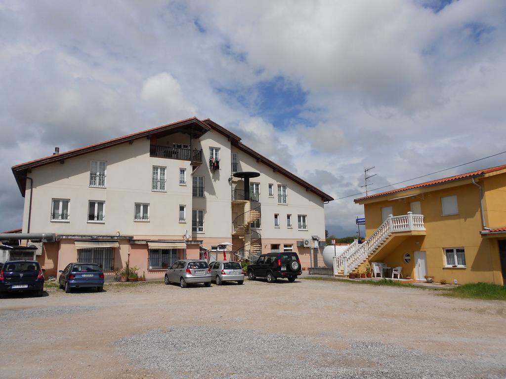 Hotel Narcea Valles  Exteriör bild